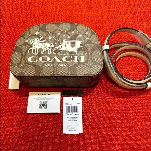 ❤️❤️❤️Authentic Coach mini crossbody bag❤️❤️❤️ - Picture 2 of 8